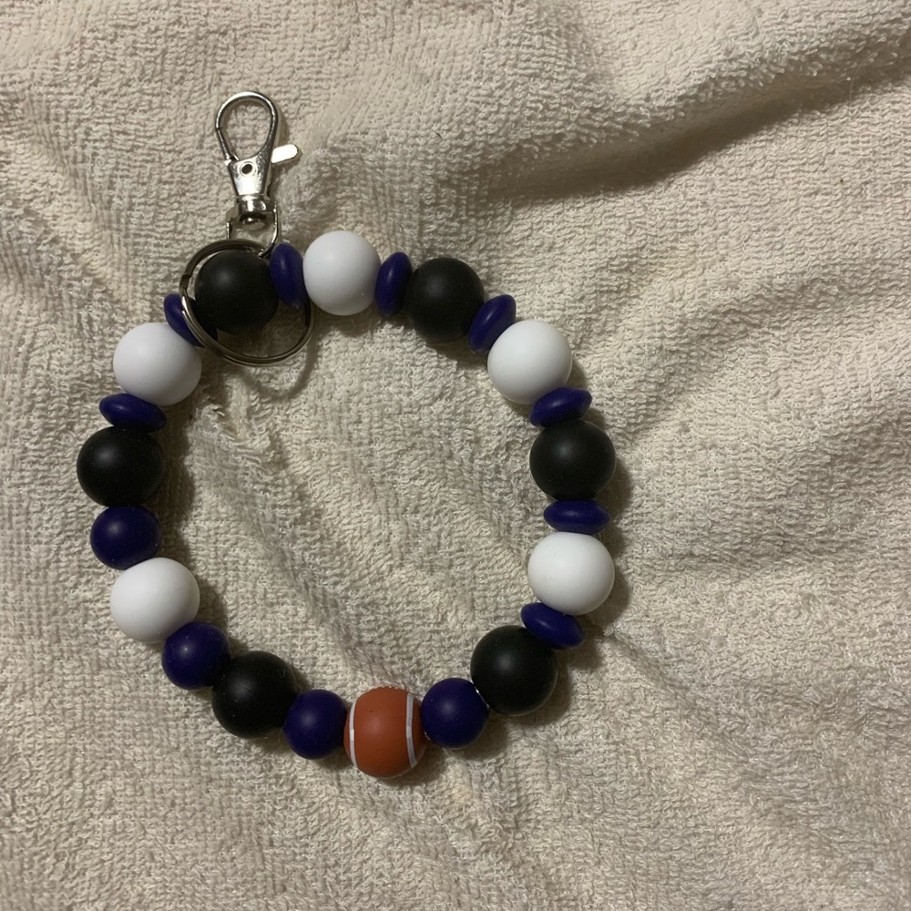 Silicone beads, nylon rope